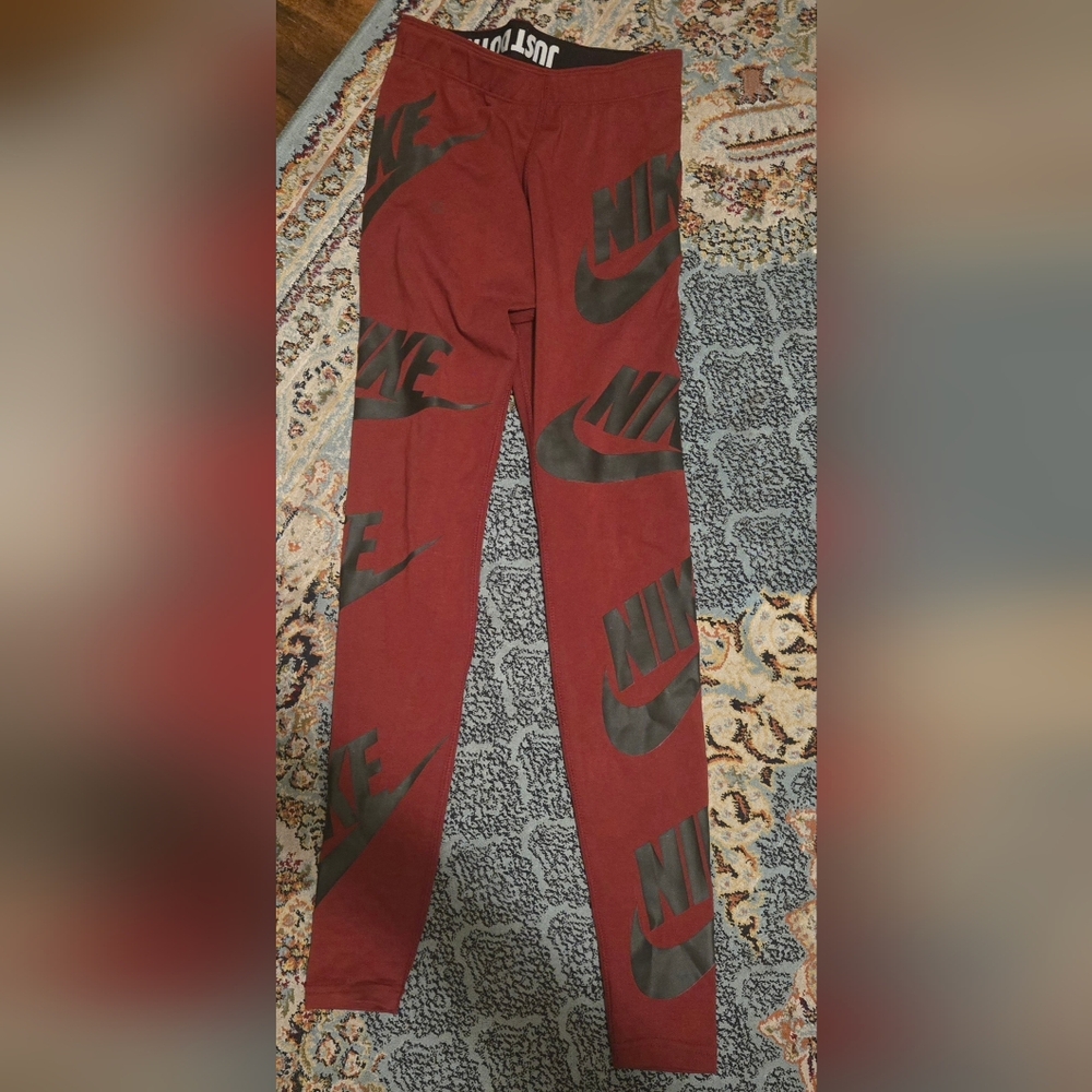 Nike Burgandy w/ Logo Leggings - Size Xs